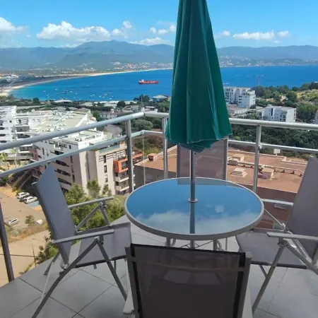 Il Golfo Apartment *